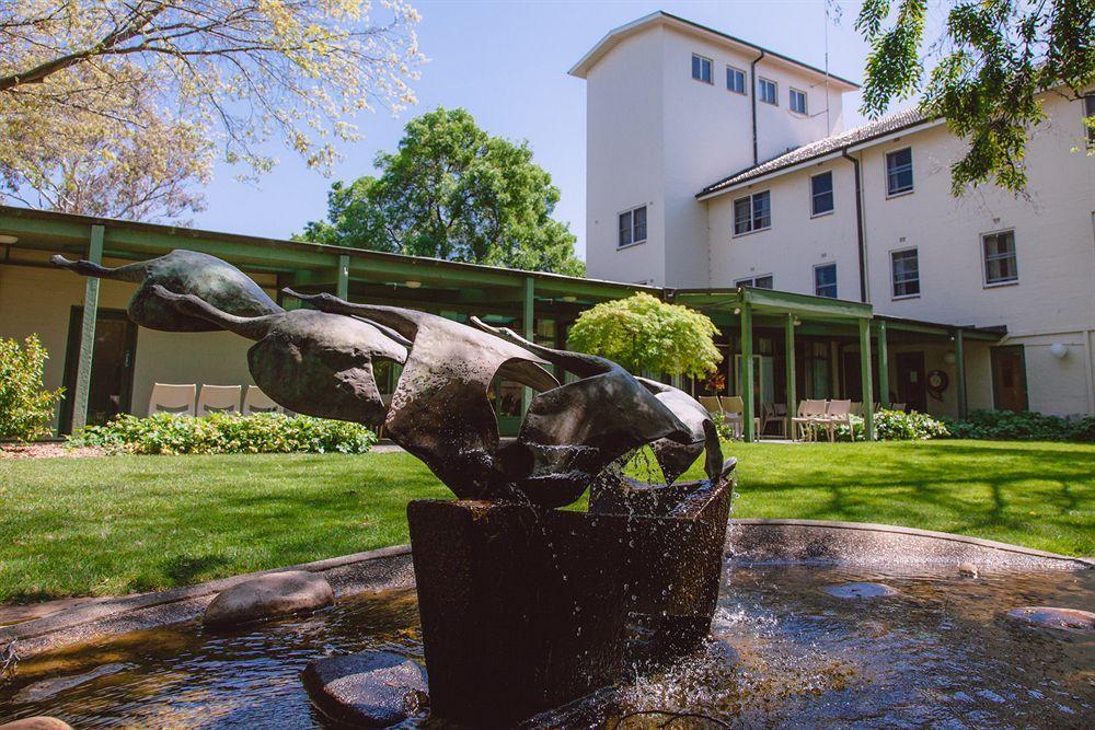 University House - Anu Canberra Bagian luar foto